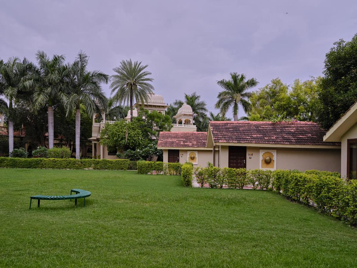 Juesta Rajputana Resort & Convention Centre, Udaipur Extérieur photo