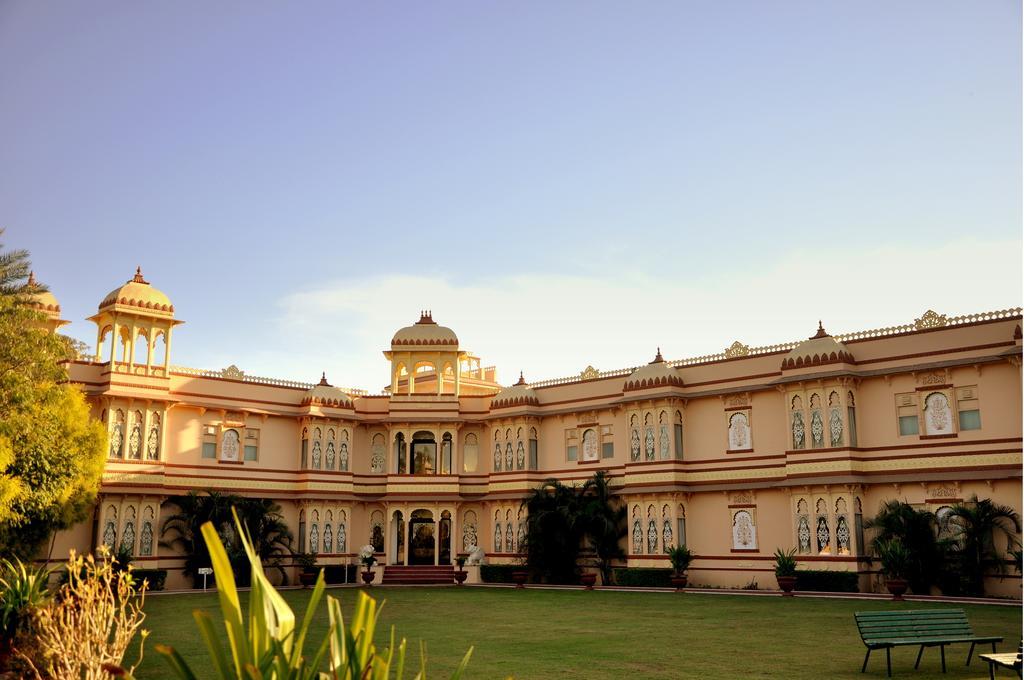 Juesta Rajputana Resort & Convention Centre, Udaipur Extérieur photo